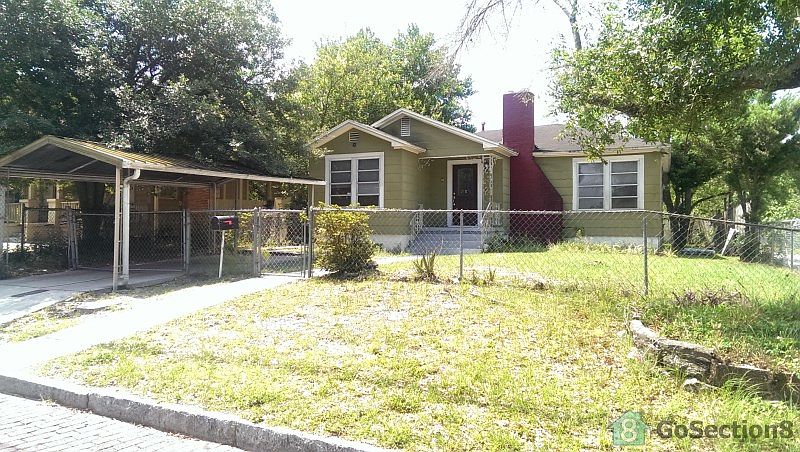 1st image of 801 E Flora St