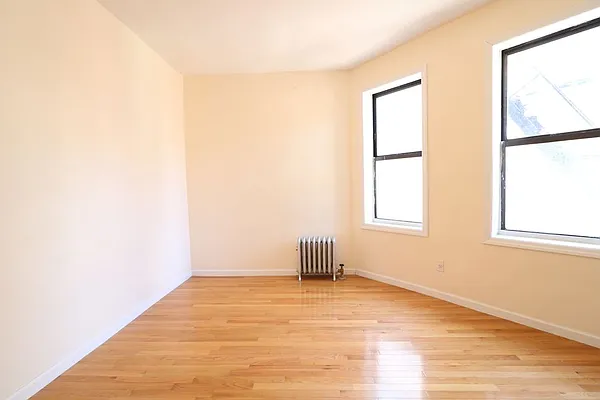 Rented by Alma Realty Corp. | media 1