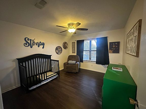 4th image of 4104 Kerrville Ave