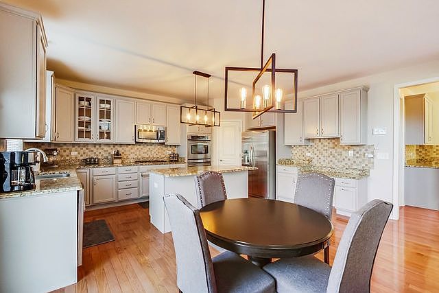 2nd image of 36531 N Yew Tree Dr