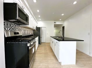 1507 W Nelson St #3, Chicago, IL 60657