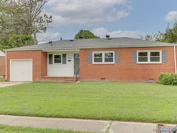 3rd image of 706 Essex Park Dr