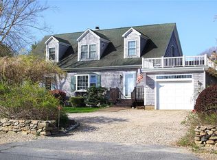 27 E View Dr, Little Compton, RI 02837