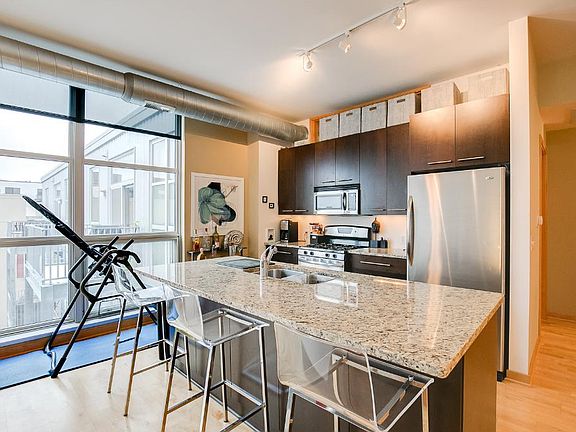 5th image of 1211 Lagoon Ave Unit 509