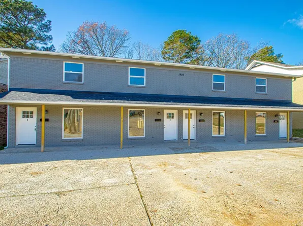 1920 Sanford Dr, Little Rock, AR 72227
