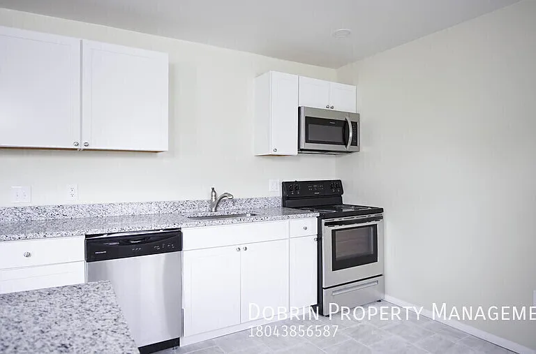 1424 Winder St #3 — Photo 5