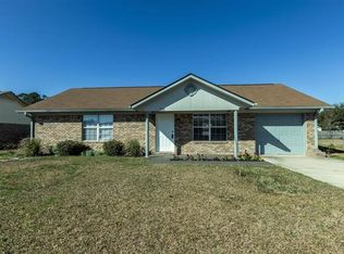 725 Cindy Ln, Hinesville, GA 31313