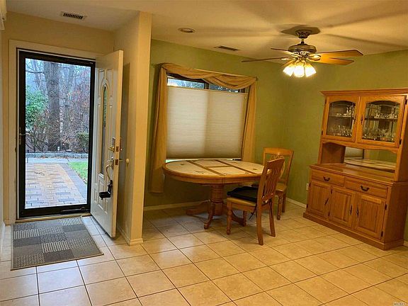 2nd image of 347 Woodland Ct