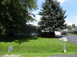 123 N Park Rd, Machesney Park, IL 61115