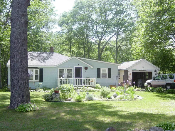 4 Highland Avenue, Cumberland, ME 04021
