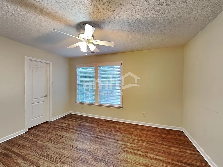 5631 Hammermill Dr — Photo 14