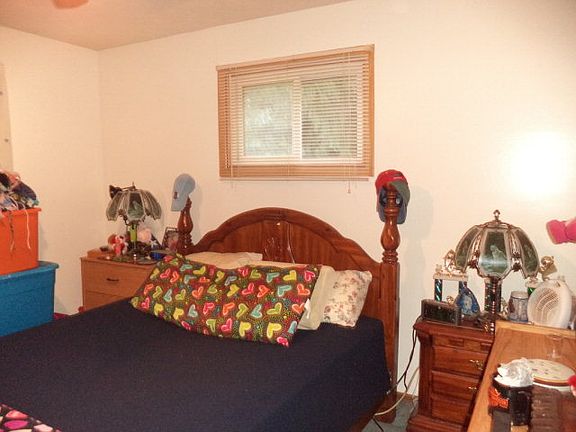 4th image of 571 Township Road 3352
