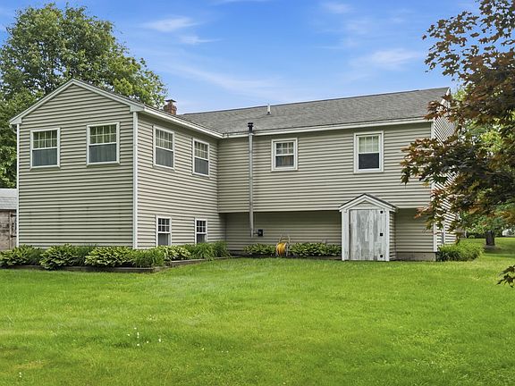 3rd image of 435 Terrie Drive