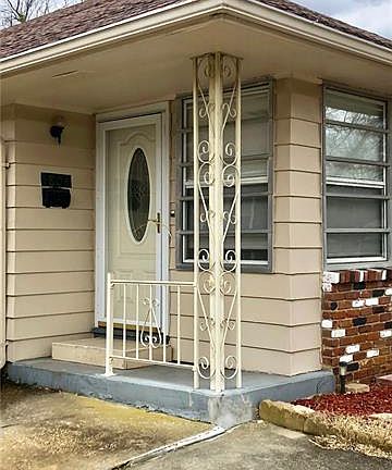 4th image of 1804 Mount Juliano Ln