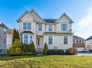 238 Morning Glory Dr, Monroe Township, NJ 08831