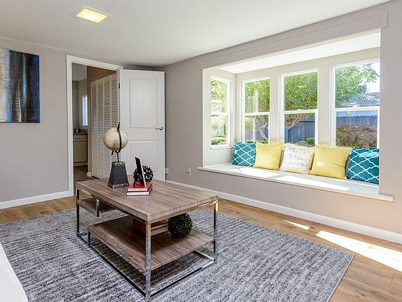 Living Room towards the window