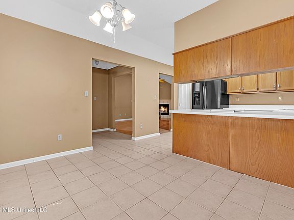 5th image of 209 American River Dr
