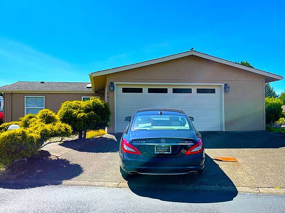 4th image of 6019 NE Evergreen Ln #67