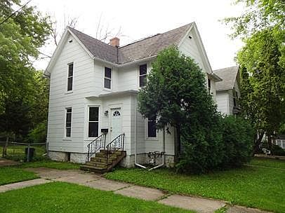 1st image of 820 Ashland Ave #2