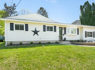 29 Dogwood Dr, Newton, NJ 07860