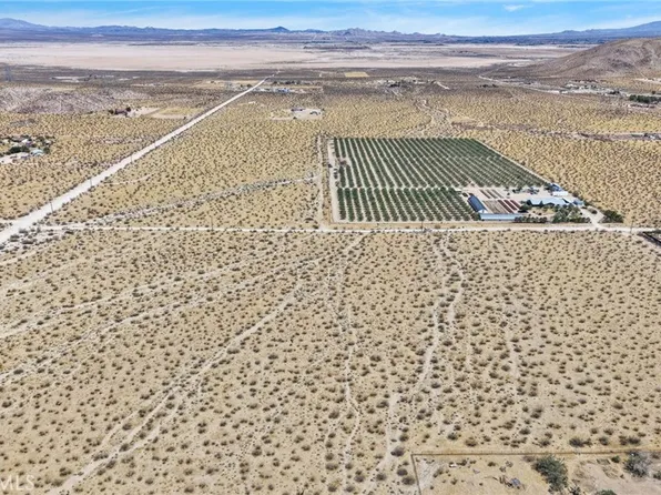 41 Cove Rd, Lucerne Valley, CA 92356