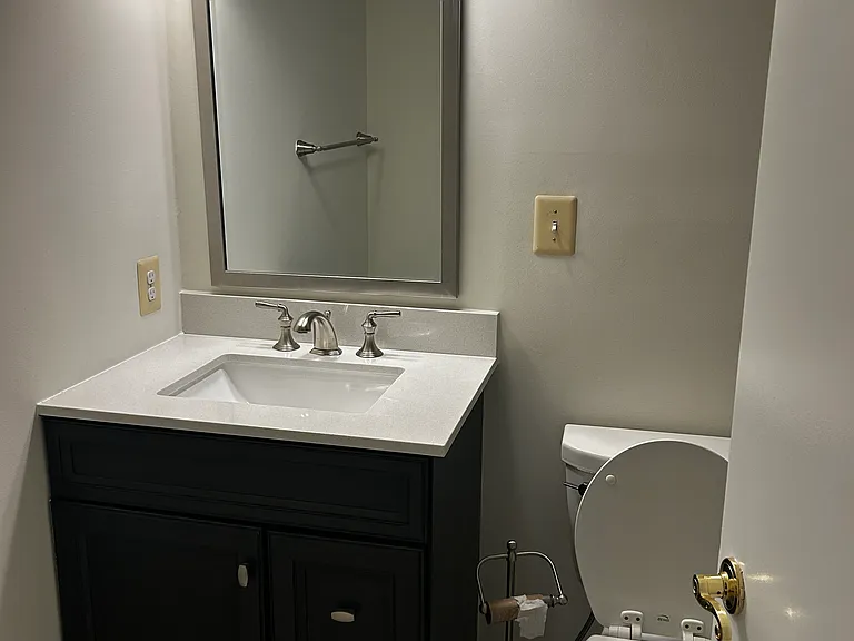 10806 Oldfield Dr — Photo 8