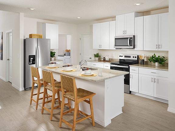 Open kitchen in the Yellowstone model at Benton Hills.
