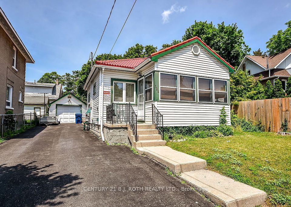 1st image of 124 Mary St