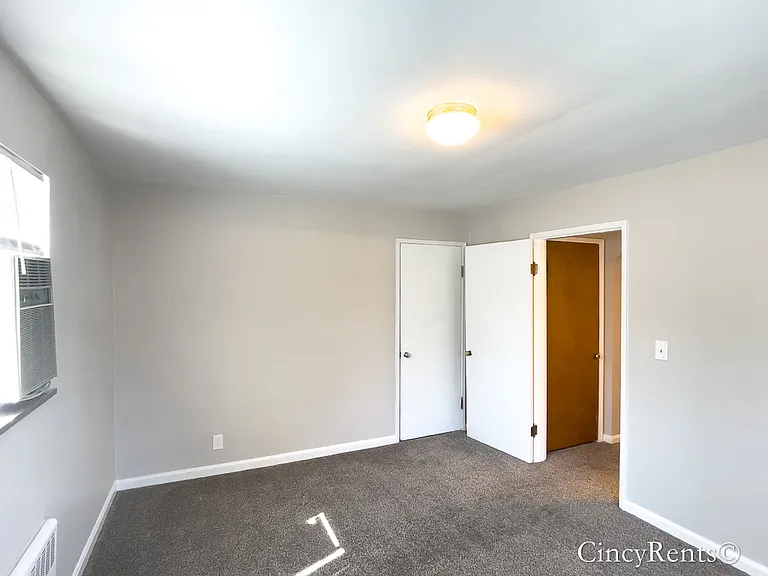 6275 Corbly Rd #1 — Photo 11