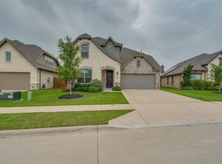 4621 Mill Falls Dr, Fort Worth, TX 76036