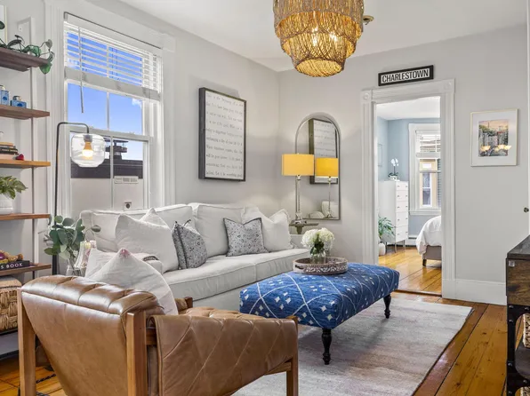 25 Pleasant St #3, Boston, MA 02129
