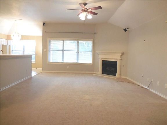 5th image of 5913 Greenmeadow Dr
