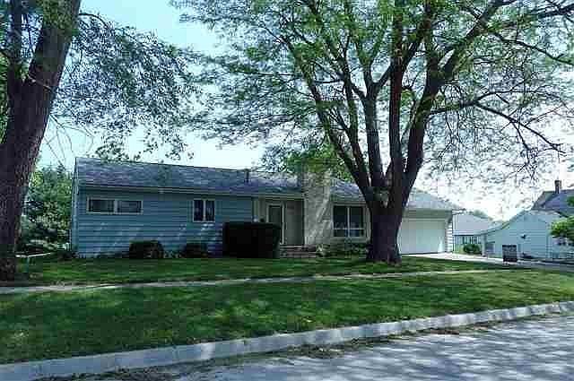 1st image of 402 W North St