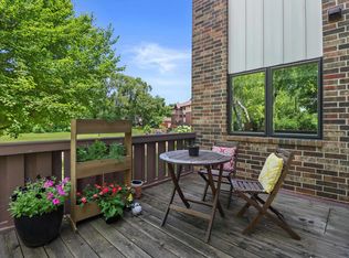 17 Maple Wood Ln UNIT 101, Madison, WI 53704