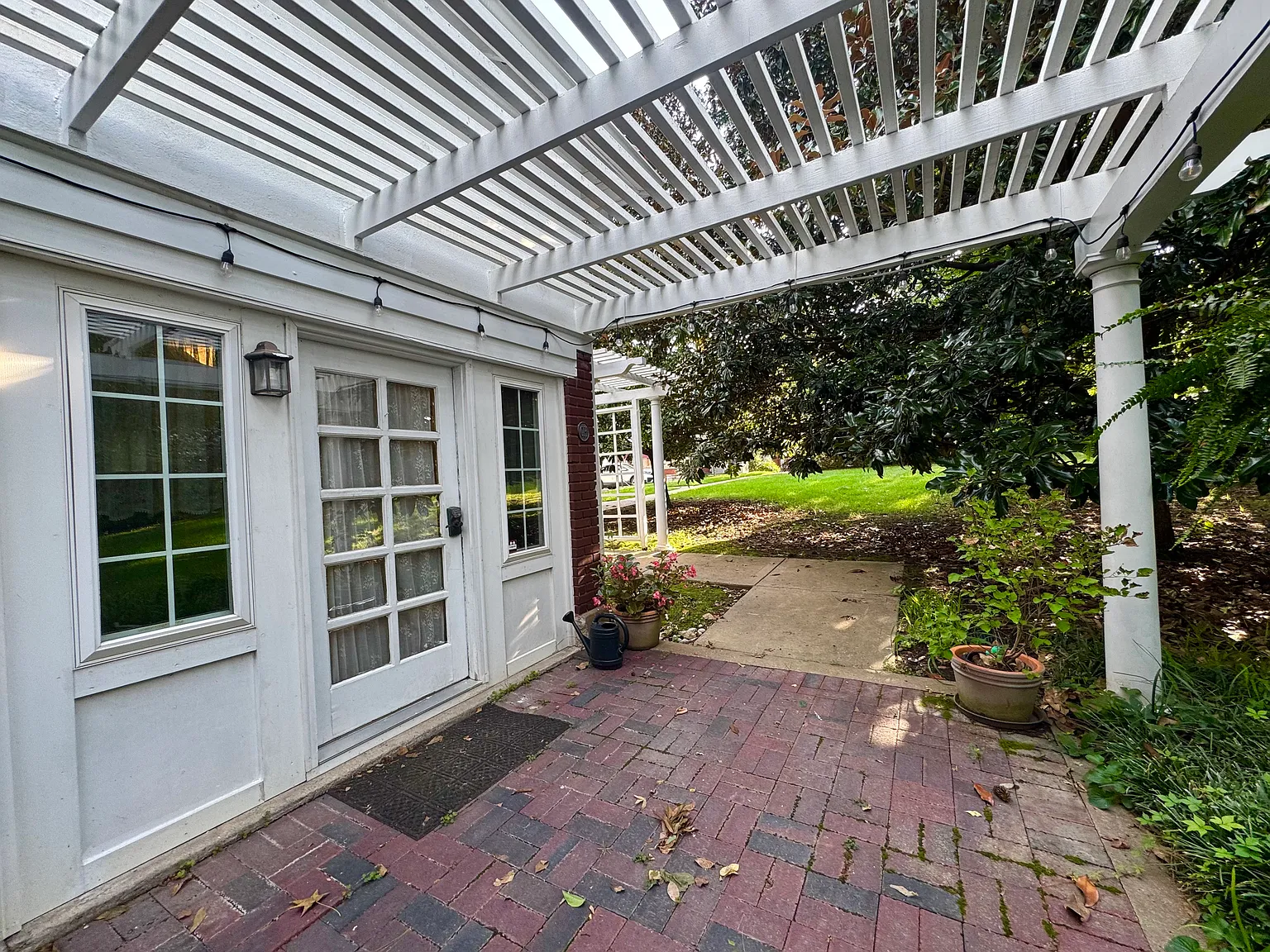 1 bed, 900 sqft, $1,650 — Photo 3
