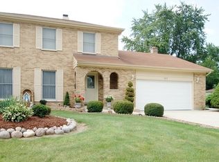 325 W Palatine Rd, Arlington Heights, IL 60004