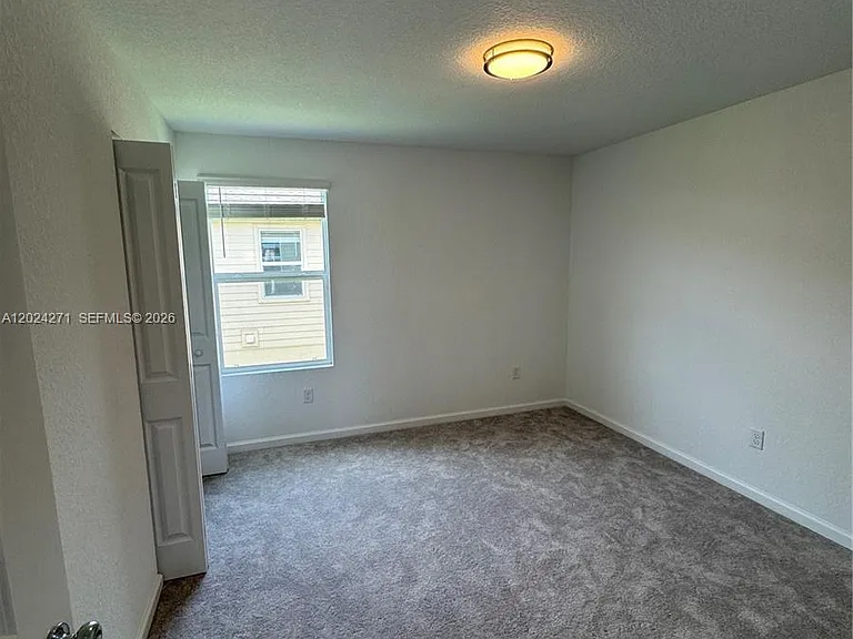 693 Carlyle Way — Photo 14