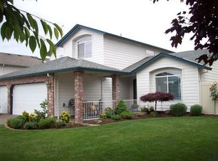 11891 Gentry Way, Oregon City, OR 97045