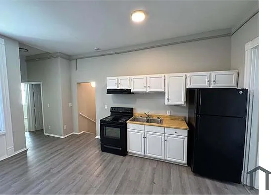 114 W Oak St #1 — Photo 5