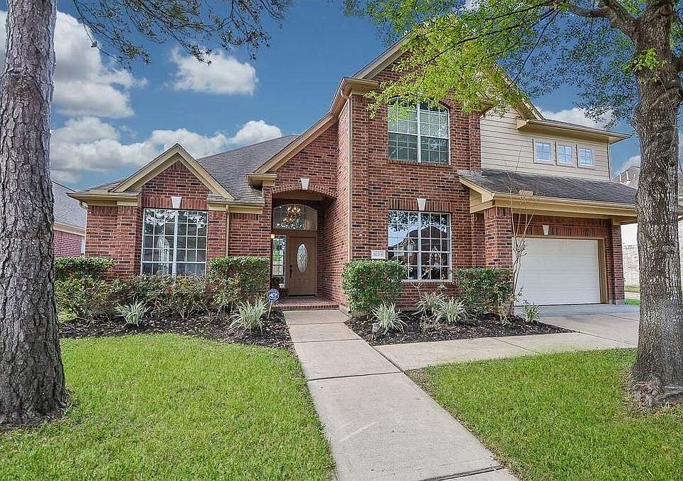 1st image of 20331 Canyon Gate Blvd
