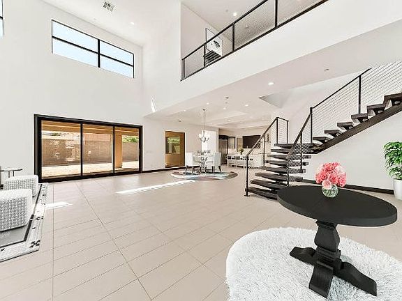 4th image of 43 Bella Lago Ave