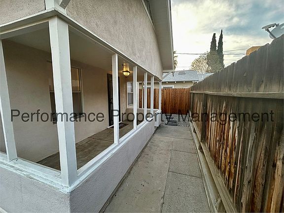 3rd image of 113 Wilson Ave #B