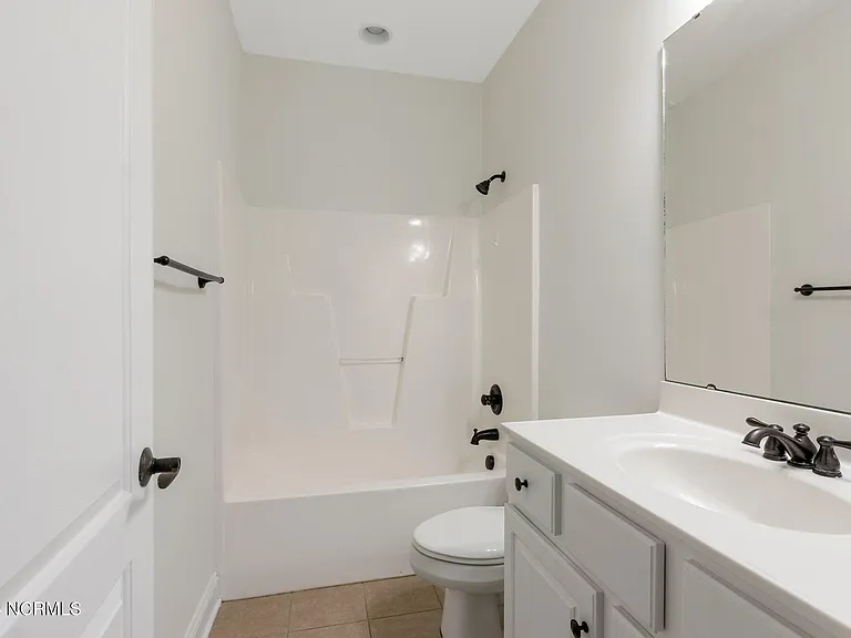 108 Hammerstone Cir — Photo 30