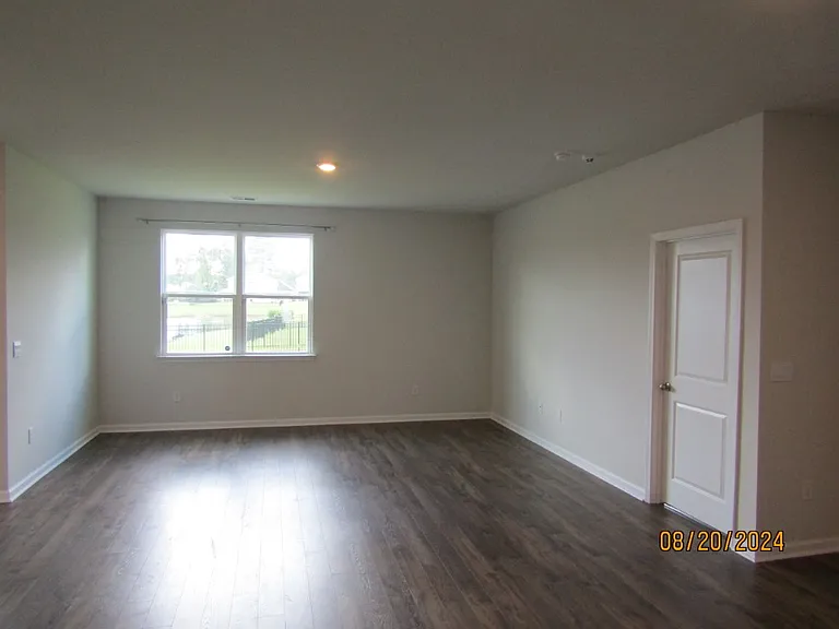 2155 Ainsley Dr — Photo 14