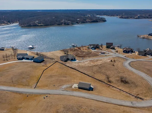 30075 Westview Dr #D, Moravia, IA 52571