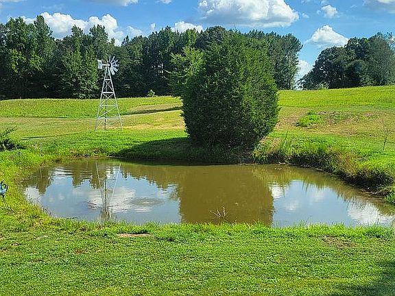3rd image of 5990 County Road 10