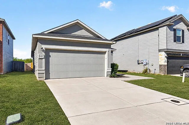 3 bed, 2.0 bath, 1554 sqft, $1,800 — Photo 3