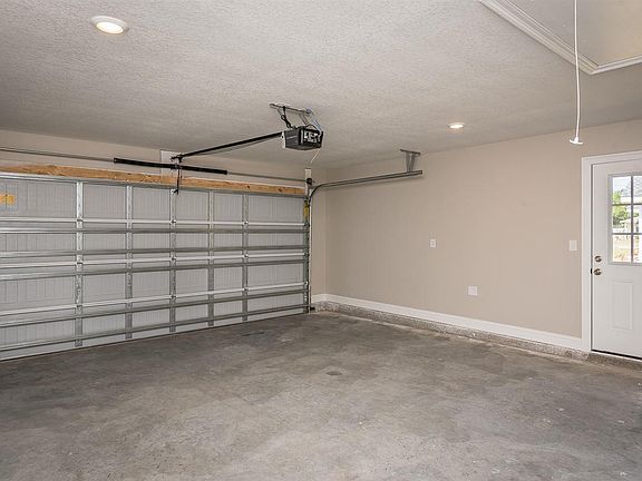 5th image of 5861 Capitol Dr