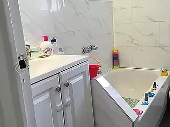 160 East Third Street image 18 of 21