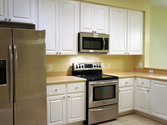 2nd image of 1032 Pinewood Lake Ct